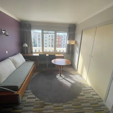 Dream Dwell Paris - Paris Expo Porte Versailles Beautiful With Balcony *