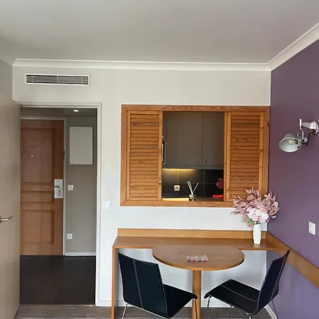 Dream Dwell Paris - Paris Expo Porte Versailles Beautiful With Balcony